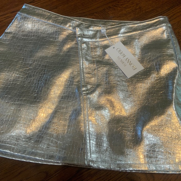 NWT Ronny Kobo silver metallic assymentrical mini skirt - Picture 2 of 14
